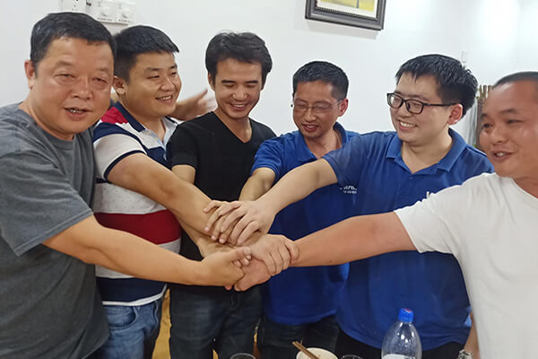 歡度中秋佳節(jié)，情滿華瑞易能